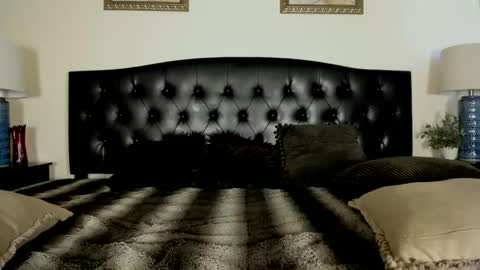 Nicole online show from February 7, 2026, 10:02 pm