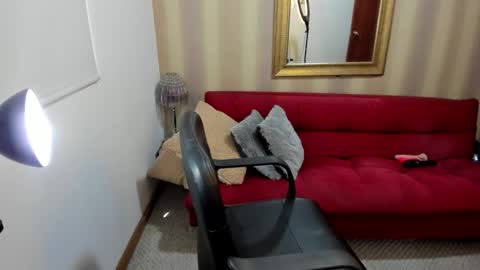 Snapshot of nicolettcolin chatting on February 13, 2026, 5:20 pm Nicolettcolin online show from February 13, 2026, 5:20 pm