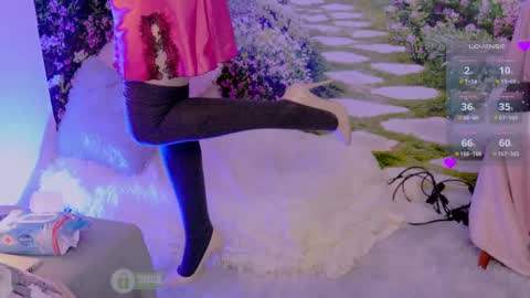  Nicole  online show from February 11, 2025, 5:26 am