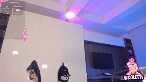 Nicol  online show from April 29, 2026, 2:21 pm