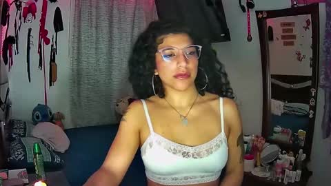 Nicoll Williams online show from February 11, 2025, 6:08 am