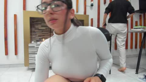 Nicolle Mays online show from February 15, 2025, 4:01 pm