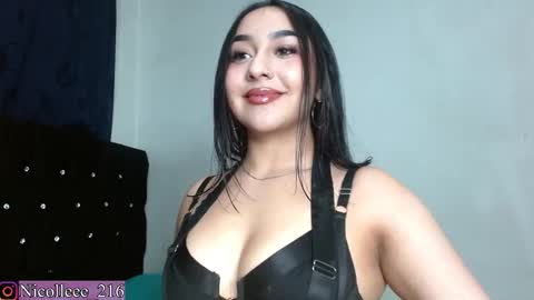 Nicolle online show from October 14, 2025, 5:58 pm