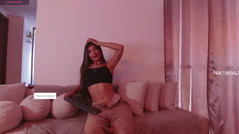 Nicolle online show from April 16, 2026, 8:42 pm