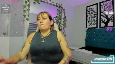 Snapshot of nicolleegp chatting on February 25, 2026, 11:42 am Daniela aponte online show from February 25, 2026, 11:42 am