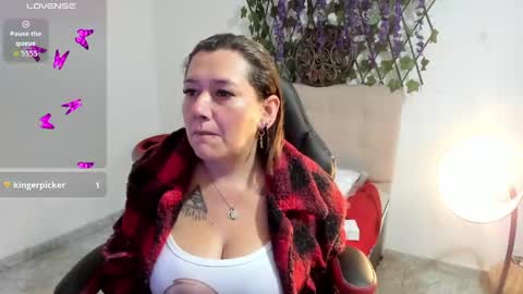 Daniela aponte online show from April 14, 2026, 11:27 am