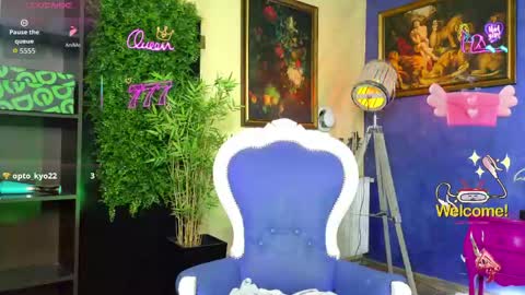 Snapshot of nicollepalmer chatting on May 13, 2026, 8:12 am Nicolle online show from May 13, 2026, 8:12 am