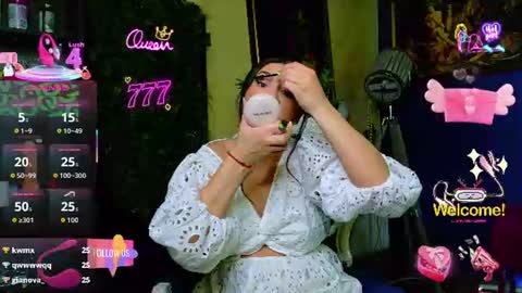 Nicolle online show from July 5, 2026, 9:49 am