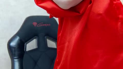 Nicolle online show from February 25, 2025, 11:11 pm