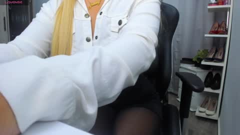 Nicol online show from September 18, 2025, 1:35 pm