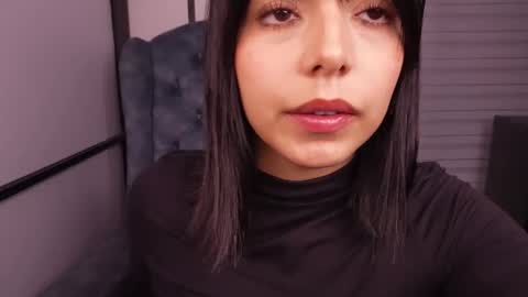 NicolRoss online show from November 23, 2025, 11:37 pm