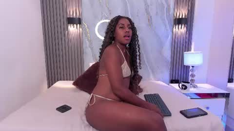 Nico  online show from June 21, 2026, 3:09 am
