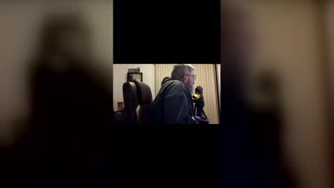 nightmoves1970 online show from December 1, 2025, 3:33 am