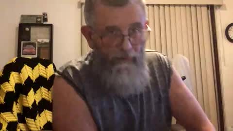 nightmoves1970 online show from January 11, 2026, 4:50 am