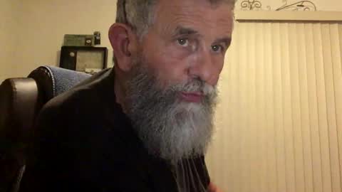 nightmoves1970 online show from May 16, 2026, 2:52 am