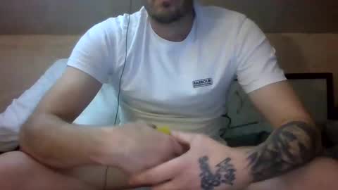 nighttime online show from December 1, 2024, 11:25 pm