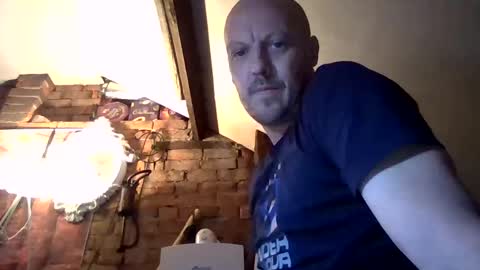 nighttime online show from January 2, 2025, 9:18 pm