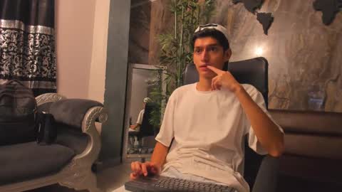 Snapshot of niick_carter chatting on November 1, 2025, 11:29 pm Nick online show from November 1, 2025, 11:29 pm