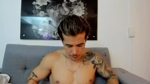 Niick online show from May 21, 2026, 2:51 am
