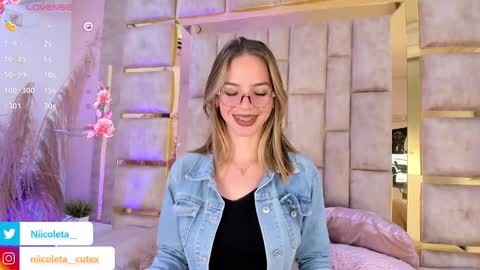 Niicoleta  online show from January 21, 2025, 9:15 pm