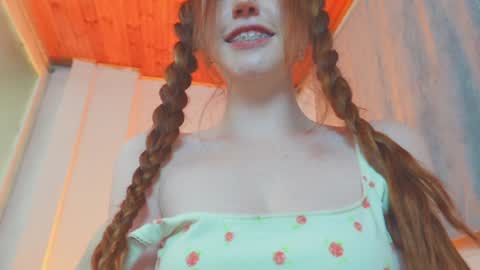 Snapshot of niilaa chatting on November 14, 2025, 5:55 pm of Nylasweet online show from November 14, 2025, 5:55 pm