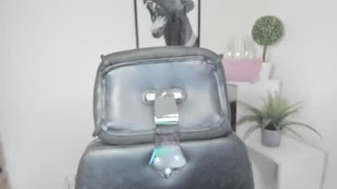 Snapshot of nika_dream1 chatting on July 21, 2026, 12:51 pm Nika online show from July 21, 2026, 12:51 pm