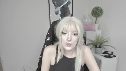 Snapshot of nika_dream1 chatting on July 23, 2026, 12:58 pm Nika online show from July 23, 2026, 12:58 pm
