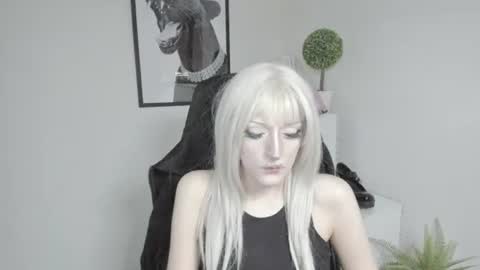 Snapshot of nika_dream1 chatting on July 29, 2026, 12:47 pm Nika online show from July 29, 2026, 12:47 pm