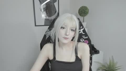 Snapshot of nika_dream1 chatting on July 30, 2026, 12:37 pm Nika online show from July 30, 2026, 12:37 pm