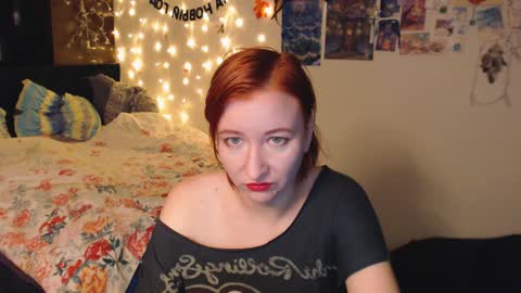 Snapshot of nika_fuchs chatting on December 20, 2024, 6:02 pm Nika online show from December 20, 2024, 6:02 pm