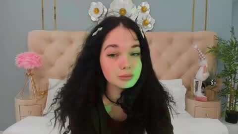 Nika online show from December 9, 2024, 6:34 am