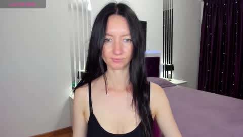NikaLewis online show from September 23, 2025, 5:10 am