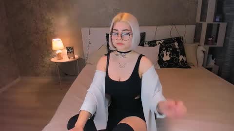 Snapshot of nikarocks chatting on January 24, 2025, 5:42 pm nikarocks online show from January 24, 2025, 5:42 pm