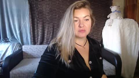 Nika online show from October 8, 2025, 4:21 am