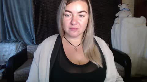 Nika online show from October 15, 2025, 4:01 am