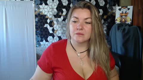 Snapshot of nikaskylink chatting on May 5, 2026, 5:04 am Nika online show from May 5, 2026, 5:04 am