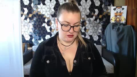 Snapshot of nikaskylink chatting on May 6, 2026, 5:14 am Nika online show from May 6, 2026, 5:14 am