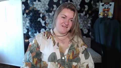 Snapshot of nikaskylink chatting on May 12, 2026, 5:15 am Nika online show from May 12, 2026, 5:15 am