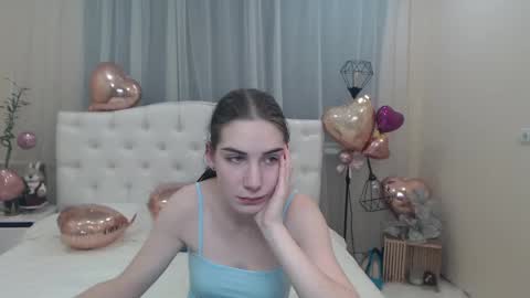 nikastarkk online show from February 15, 2025, 7:17 pm