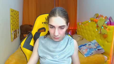 nikastarkk online show from February 25, 2025, 10:39 pm