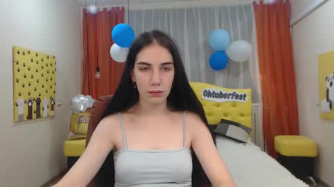 nikastarkk online show from September 22, 2025, 6:15 am