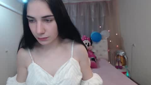 nikastarkk online show from October 6, 2025, 6:11 am
