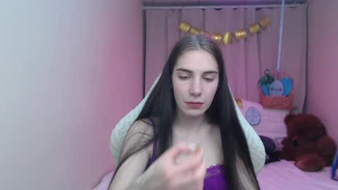 nikastarkk online show from April 14, 2026, 6:58 pm