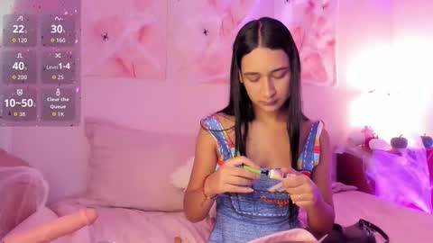    online show from October 18, 2025, 7:14 pm