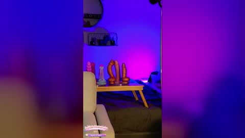 Kitty Chatte online show from April 6, 2026, 6:25 am