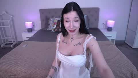 Nikki online show from June 4, 2026, 7:31 pm
