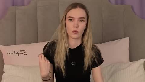 Snapshot of nikkilane11 chatting on April 11, 2026, 3:05 pm nikkilane11 online show from April 11, 2026, 3:05 pm