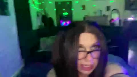Snapshot of nikkineverlands chatting on June 9, 2026, 3:23 pm Nikki Neverland online show from June 9, 2026, 3:23 pm