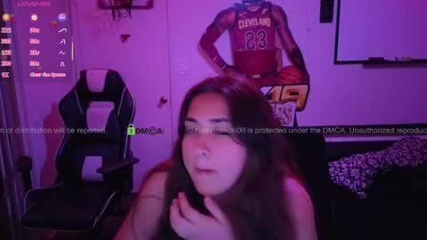 Nikkinotnicki00 online show from May 12, 2026, 10:01 am