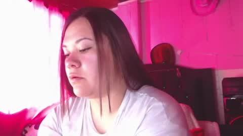Snapshot of nikkirous_ chatting on June 24, 2026, 5:01 pm Nikkirous online show from June 24, 2026, 5:01 pm